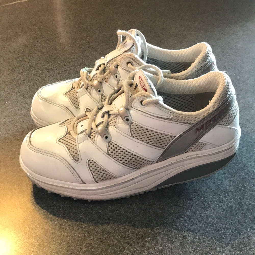 MBT Womens Rocker Sneakers - Picture 3 of 8